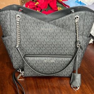 Jet Set Large Logo Shoulder Bag with Matching Leather Continental Wristlet